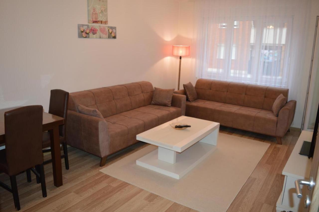 Prishtina Apartments Pristina Buitenkant foto